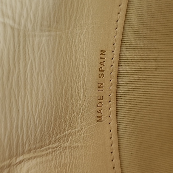 Chanel Matelasse Flap Wallet Black Yellow Lambskin + Entrupy COA - Picture 9 of 16